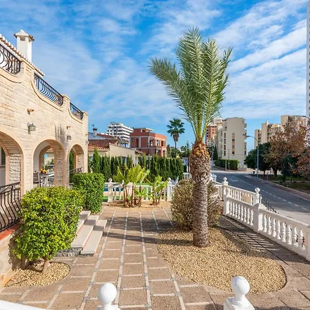 فيلة Caleta - Plusholidays