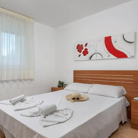 Caleta - Plusholidays