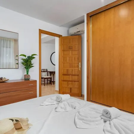 Vila Caleta - Plusholidays *