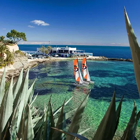 Villa Caleta - Plusholidays