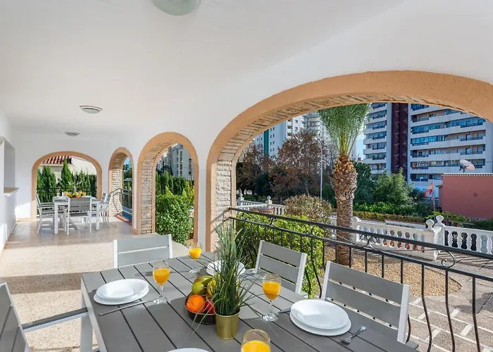 Villa Caleta - Plusholidays