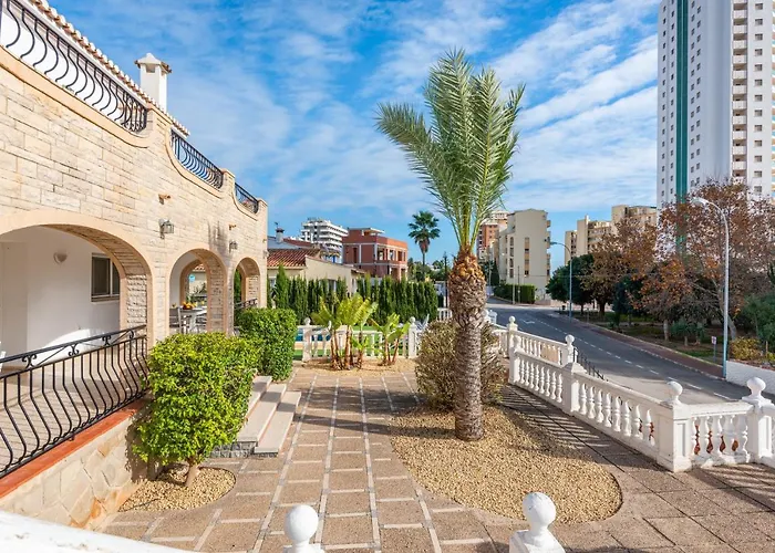 Villa Caleta - Plusholidays