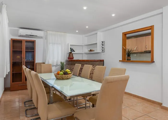 Caleta - Plusholidays