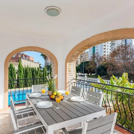 Villa Caleta - Plusholidays *